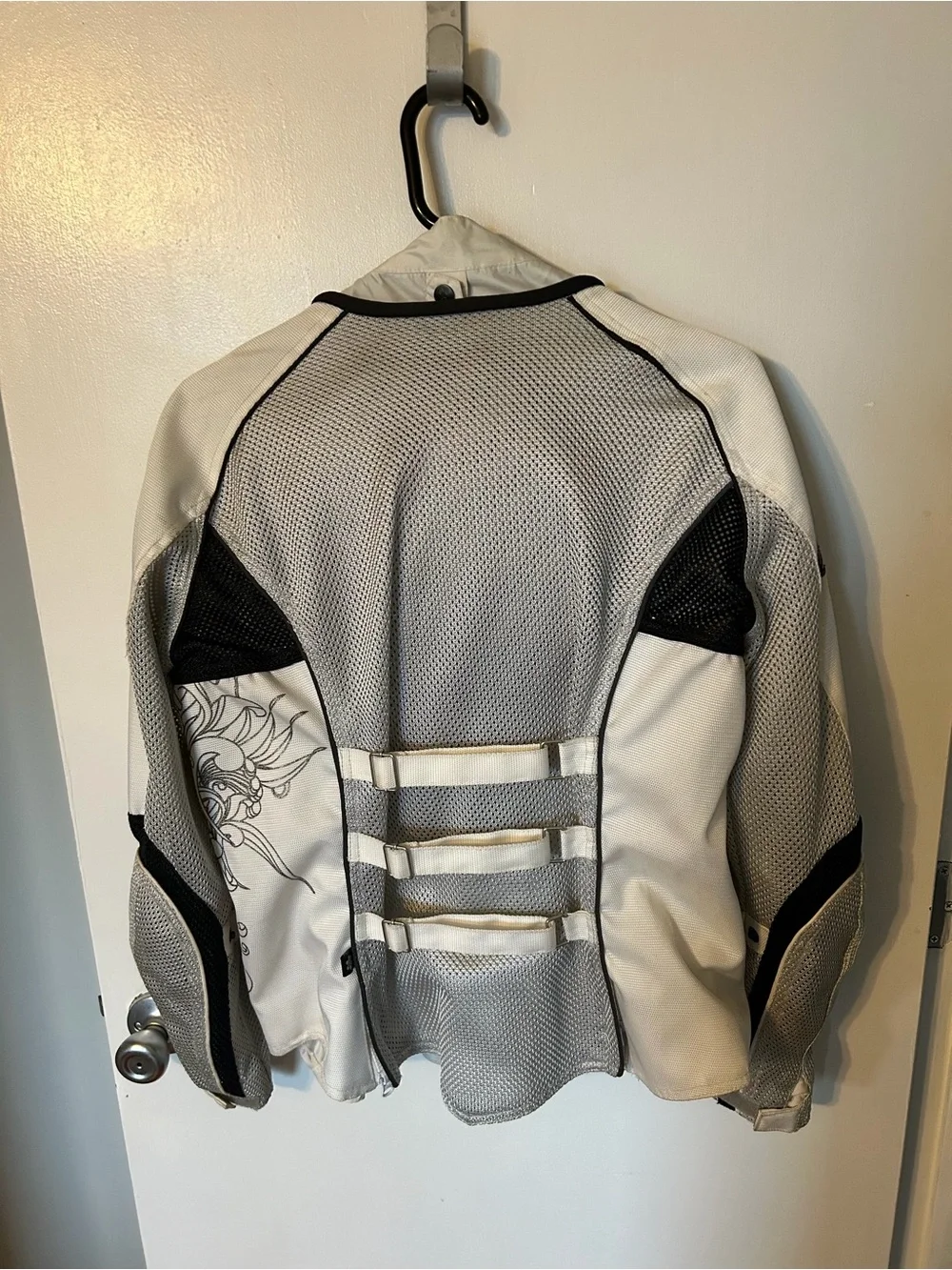 Joe Rocket White and Black Mesh Motorcycle Jacket with Sleeve Art